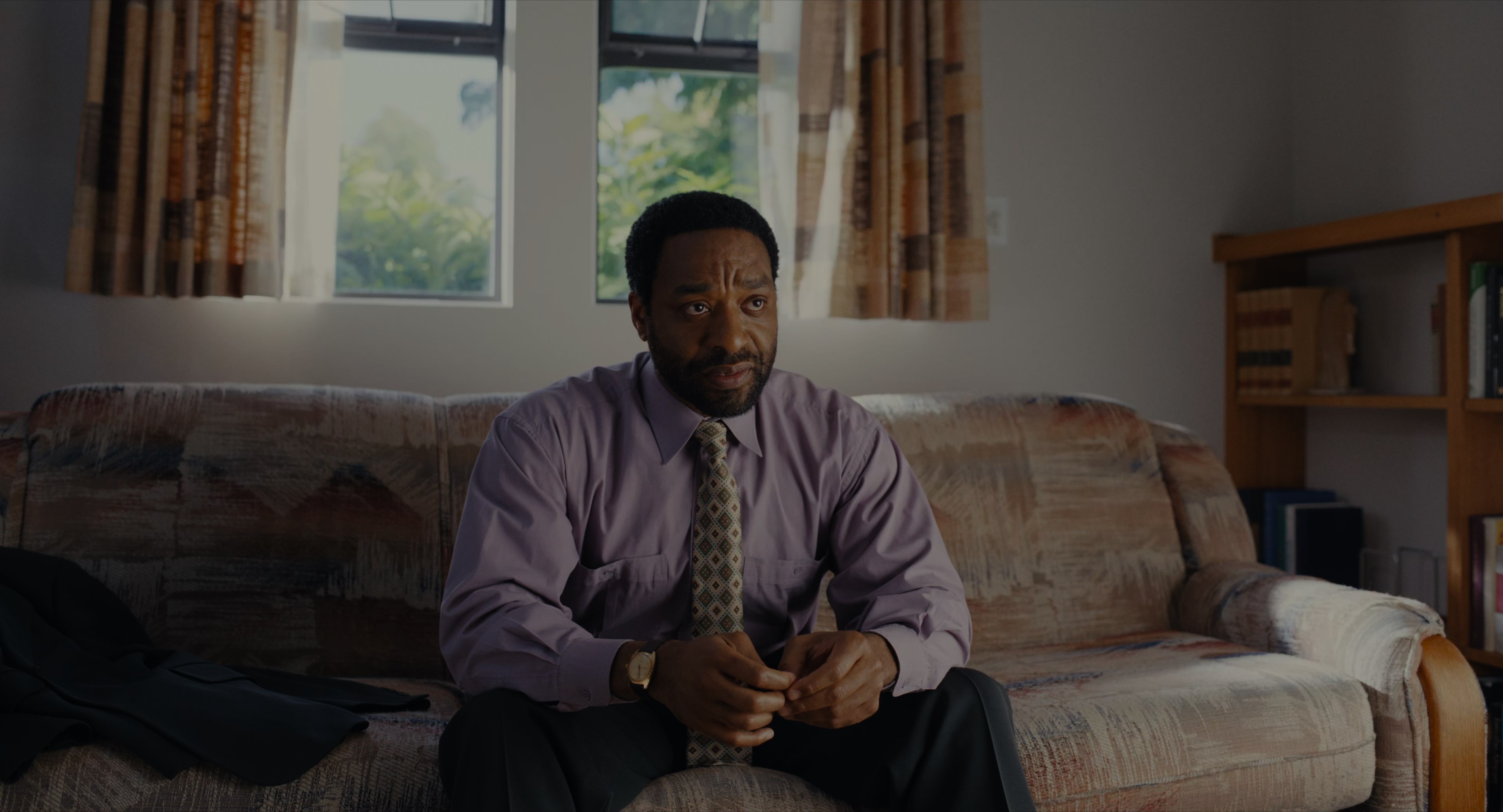 Backrooms (2026) UHD BDRip 2160p [4K, HDR10, 10-bit].mkv_snapshot_00.09.50.585.jpg