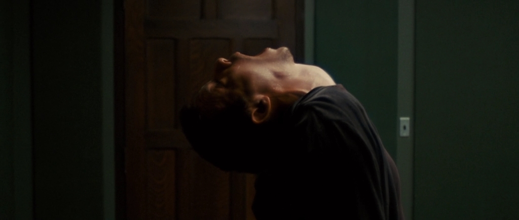 Убежище.2010.BDRip AVC msltel.mkv_snapshot_00.55.51.491.jpg