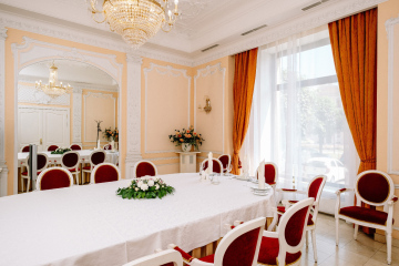 Ресторан Смольнинский
