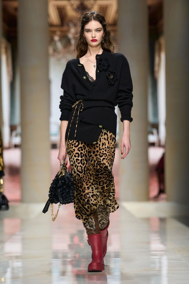 Dolce-Gabbana-Spring-Summer-2027-Runway-Magazine-30.jpg