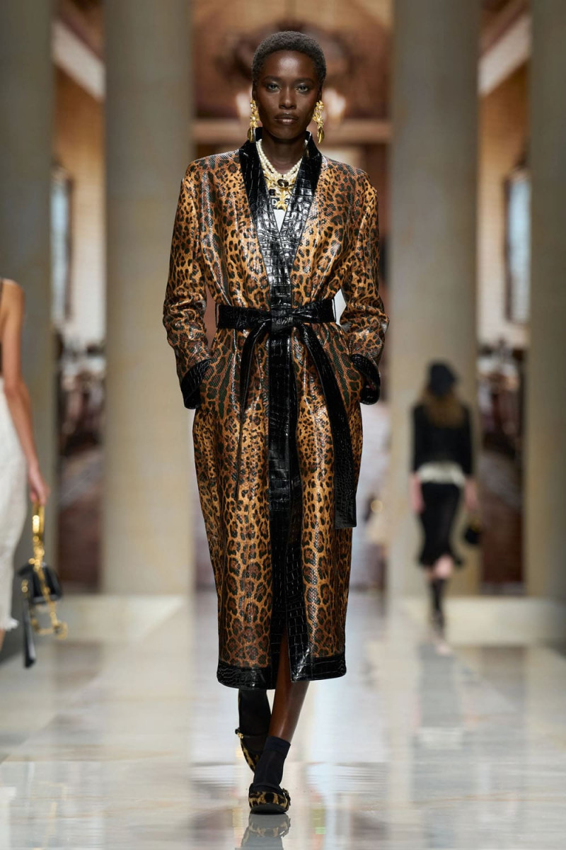Dolce-Gabbana-Spring-Summer-2027-Runway-Magazine-6.jpg