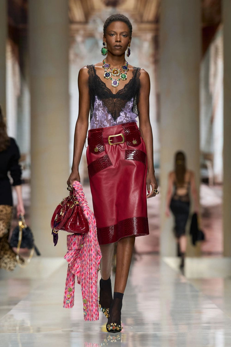 Dolce-Gabbana-Spring-Summer-2027-Runway-Magazine-32.jpg