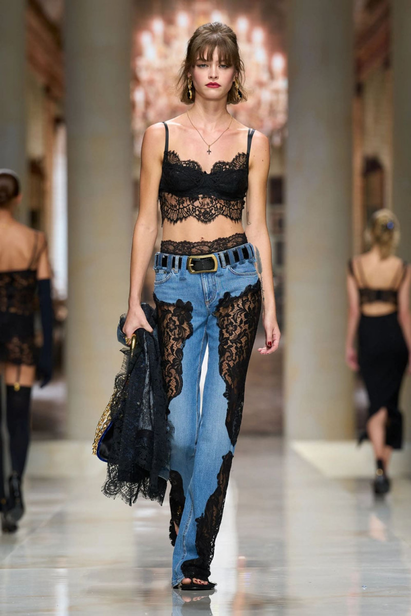 Dolce-Gabbana-Spring-Summer-2027-Runway-Magazine-77.jpg