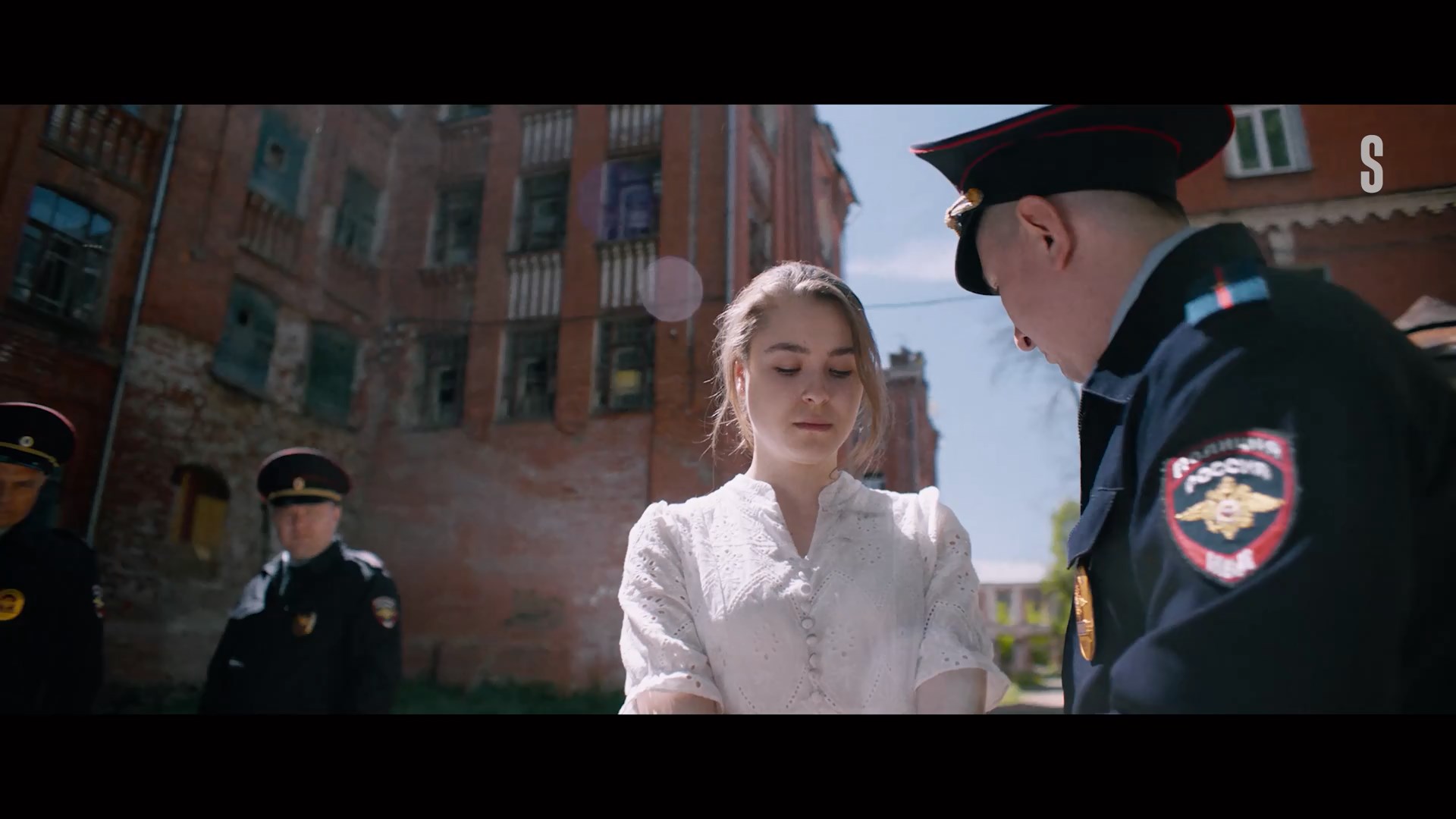 08.Трудная_2024.WEBRip 1080p.mkv_snapshot_30.48.080.jpg