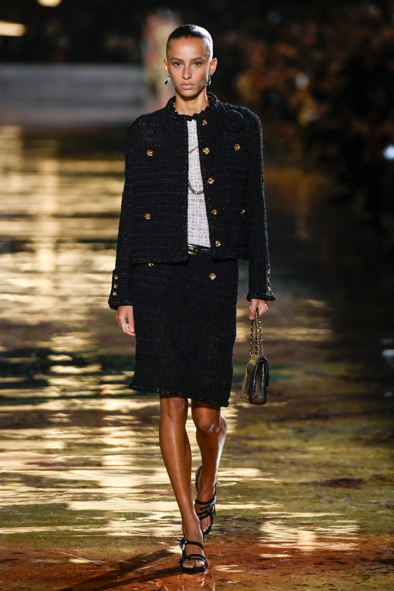 chanel-spring-2027-rtw-r-dm-0083.jpg