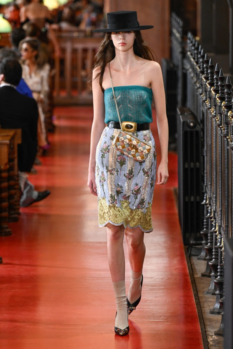 valentino-spring-27-rtw-pfw-r-gg-058.jpeg