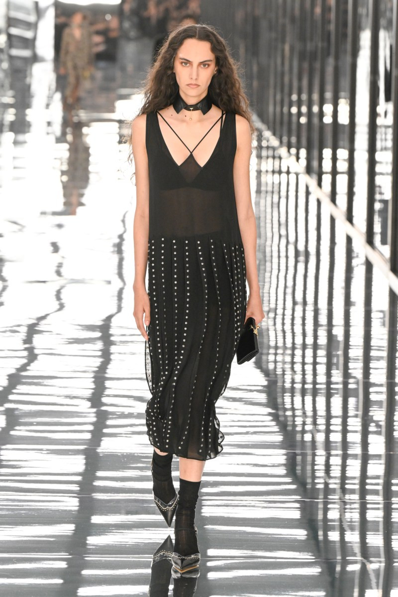 fendi-ss27-rtw-mfw-r-gg-2320.jpg