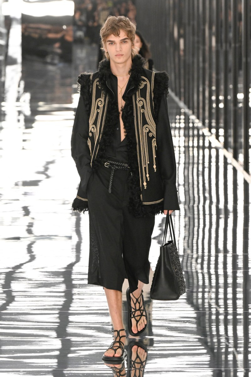 fendi-ss27-rtw-mfw-r-gg-1414.jpg