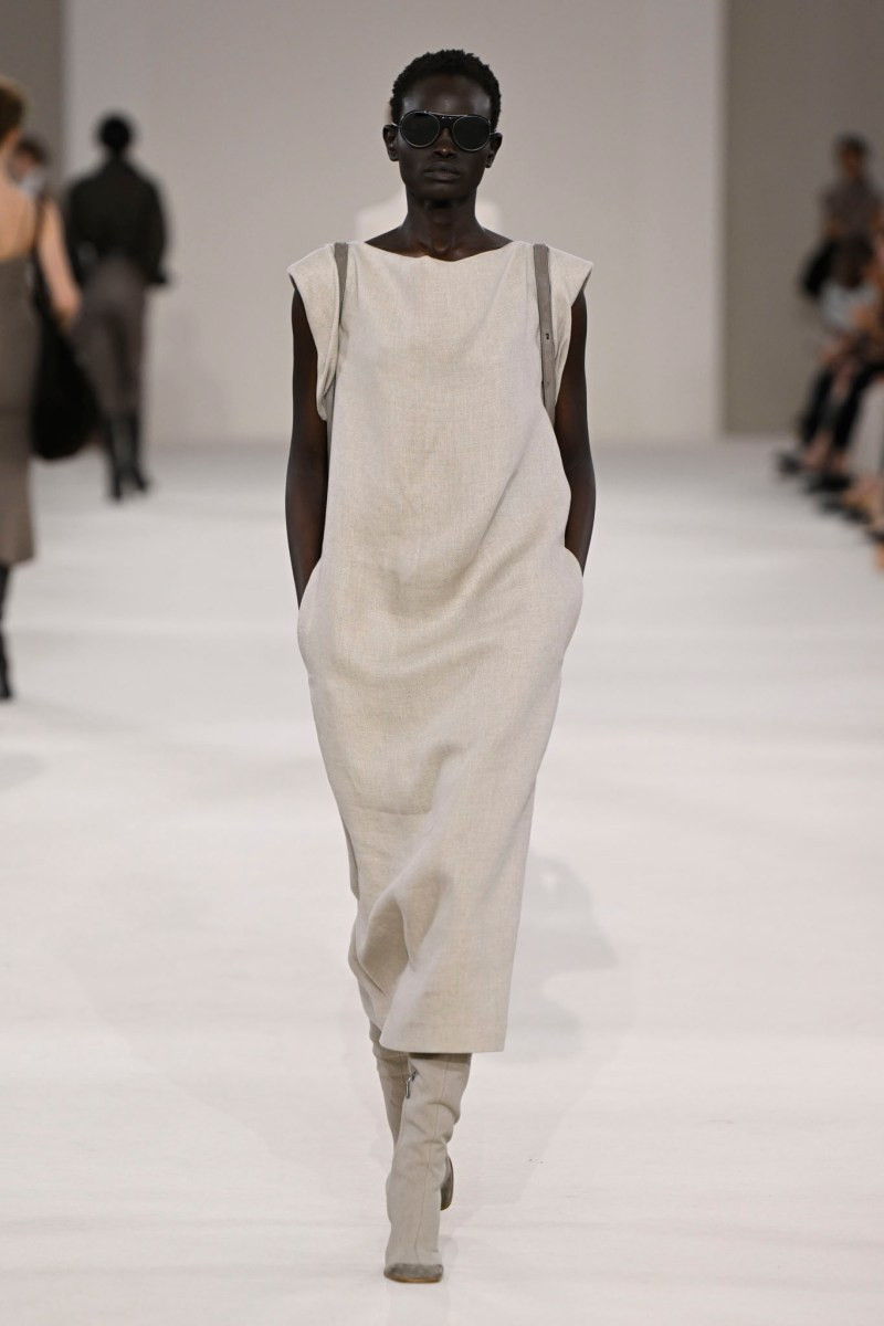 max-mara-spring-27-rtw-r-gg-014.jpg