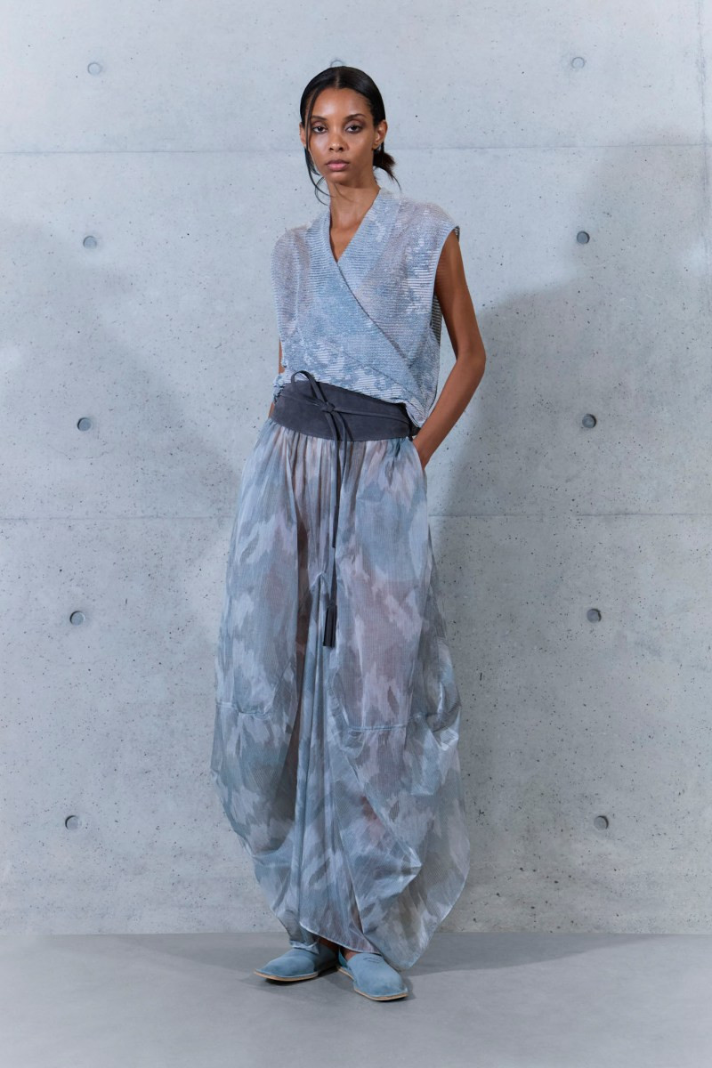 emporio-armani-spring-27-rtw-ctsy-047.jpg